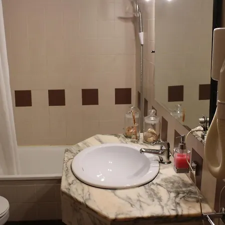 Magnoliamar 409 * Lagos